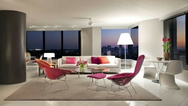 décoration intérieur salon blanc meubles design accents rose pêche
