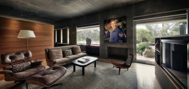 décoration intérieur salon gris fauteuil Eames tableau