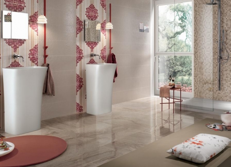 faience-salle-bains-Empreinte-mosaique-beige-marron-motifs-baroques-vasques-blanches