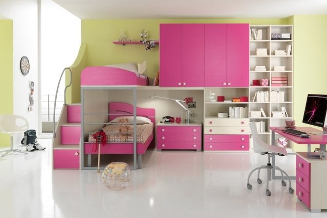 idee-mobilier-chambre-enfant-lit-mezzanin-armoire-rangement-etageres-murales