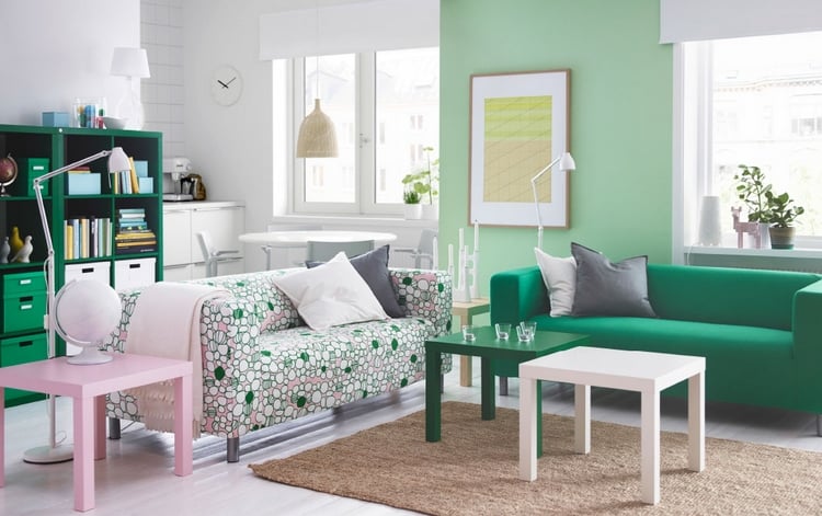 ikea-salon-idées-meubles-tissu-vert-tables-couleurs-pastel-blanc
