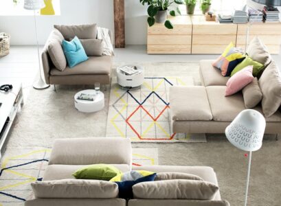 ikea-salon-meridienne-canape-rembouree-coussins-table-ronde-basse-tapis