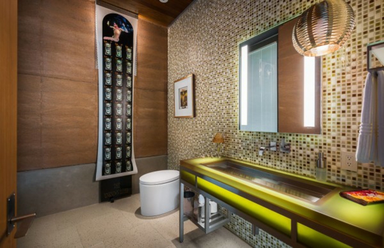 interieur-maison-luxe-salle-bains-vasque-couleur-lime-mosaique-déco-feng-shui