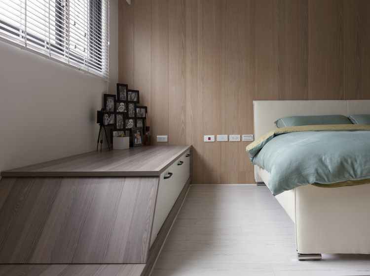 interieur-minimaliste-asiatique-revêtmeent-ural-bois-lit-meuble-rangement-photos