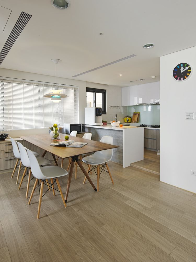 Intérieur minimaliste asiatique – 2 idées cool