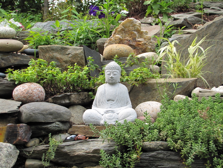 jardin-Feng-Shui-zones-Ba-guastatue-Buddha
