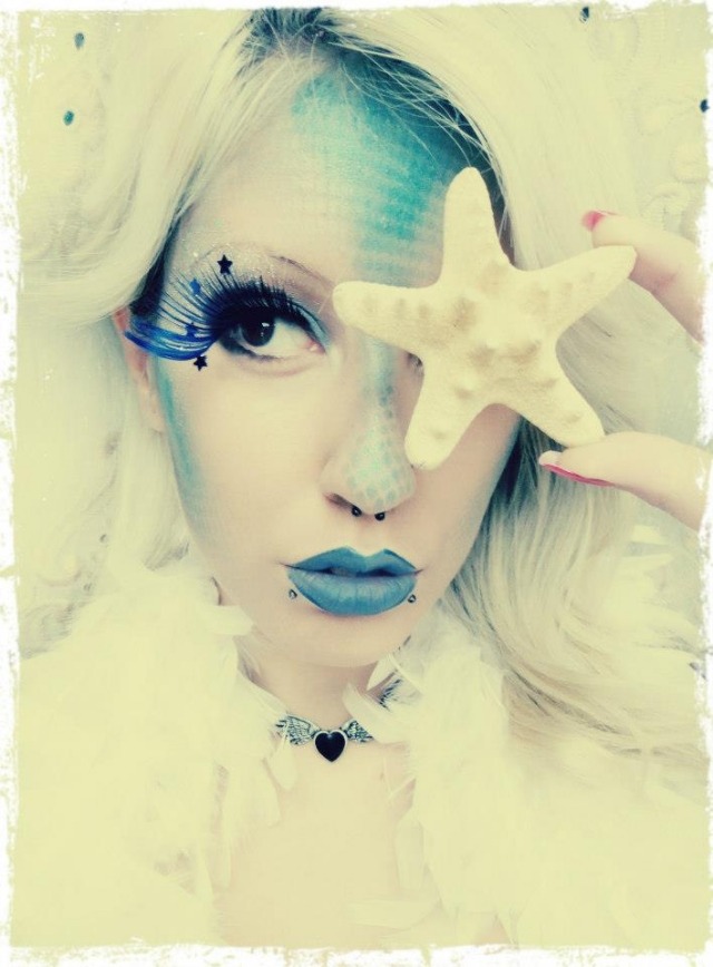 maquillage-Halloween-bleu-turquoise-etoile-mer