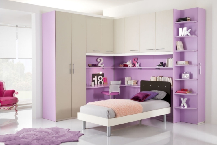mobilier chambre enfant couleur-violette-etageres-chaise-rose-fuchsia-lit
