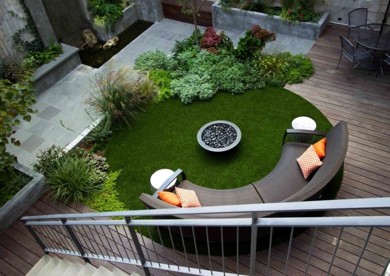 mobilier-jardin-moderne-canapé-demi-cercle-vasque-feu