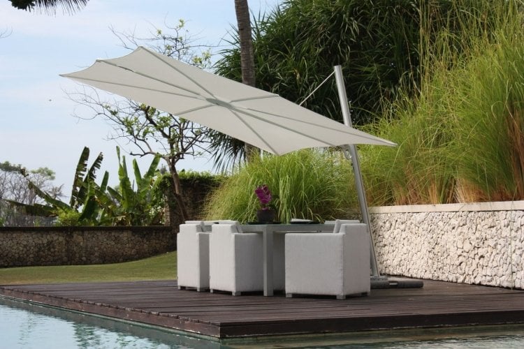 protection solaire terrasse coin-repas-piscine-jardin