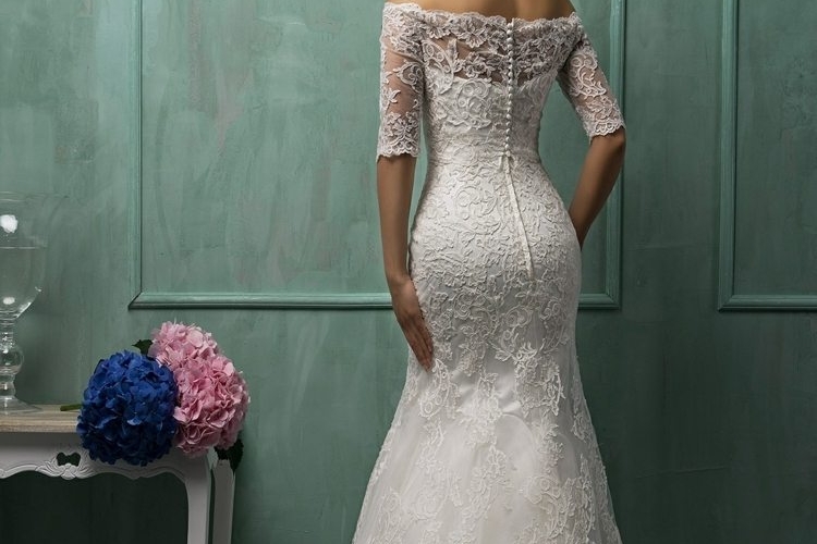 Robe de mariée dos nu, semi-nu et en dentelle – 70 designs