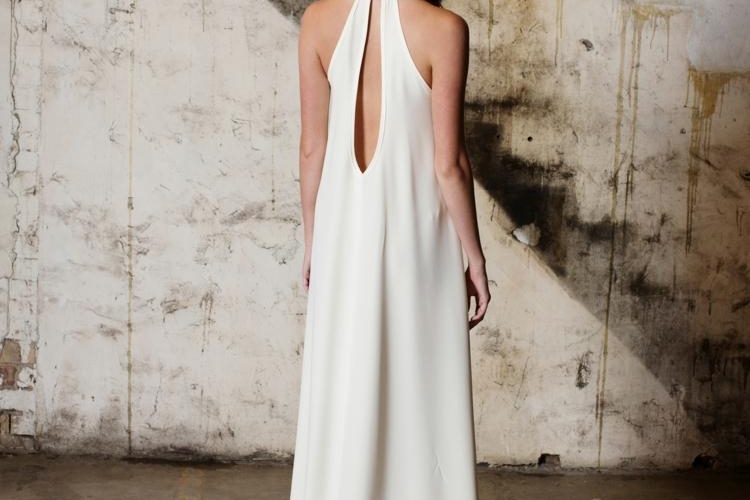 Robe de mariée dos nu, semi-nu et en dentelle – 70 designs