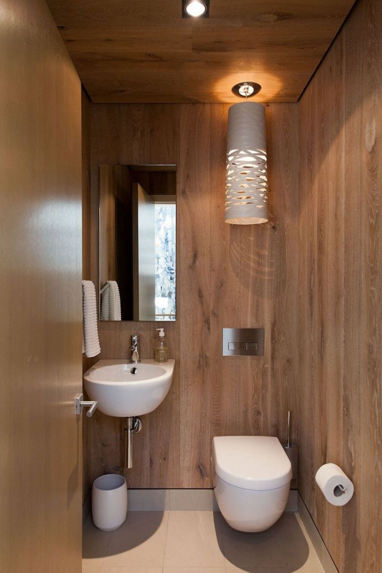salles-bains-wc-sanitaire-blanc-murs-plafond-revêtus-bois