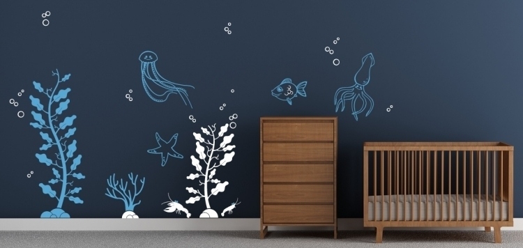 sticker-mural-chambre-bebe-theme-marin-meduse-lit-bebe-commode
