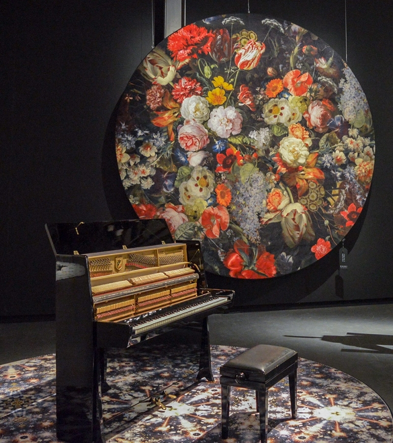 tapis design rond motifs floraux Marcel-Wanders-Eden-Queen