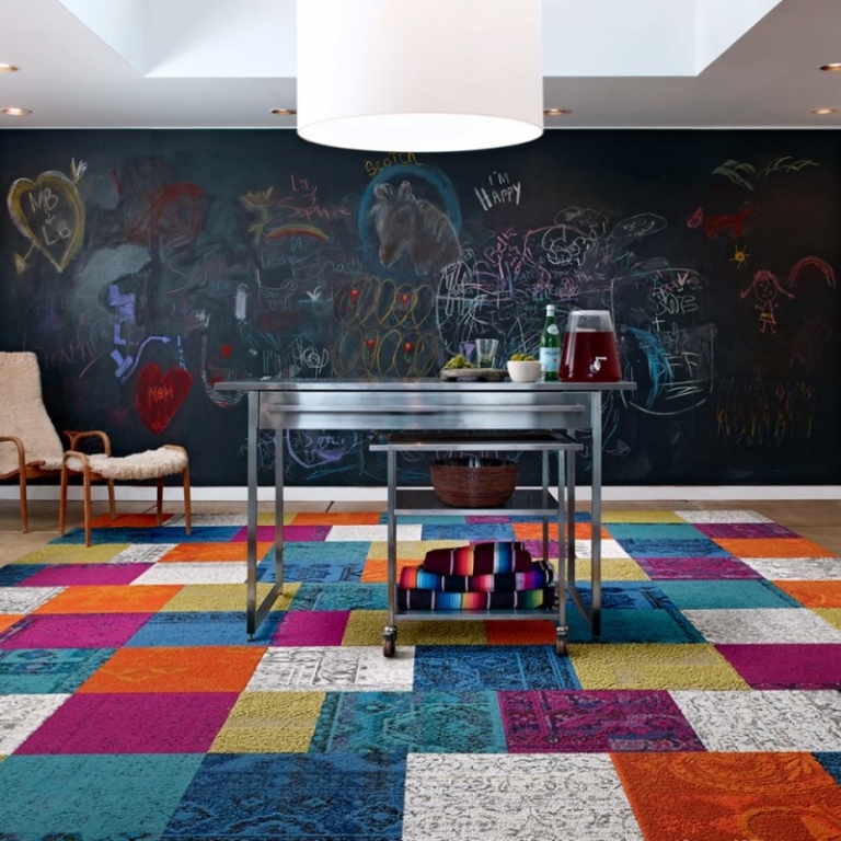 tapis-patchwork carreaux multicolores salon