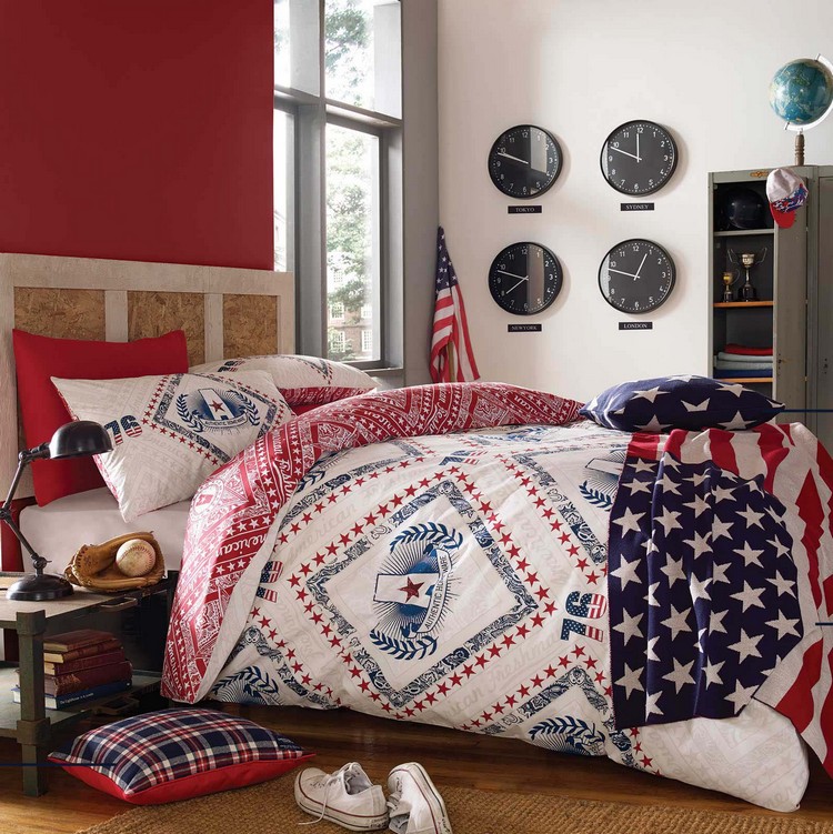 aménagement chambre ado –style-américain-literie-blanc-bleu-rouge-étoiles