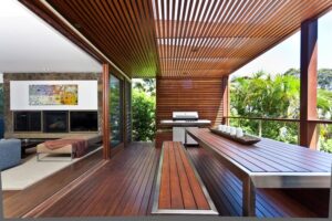 brise-vue-balcon-bois-pergola-table-rectangulaire-banc-sol-plancher