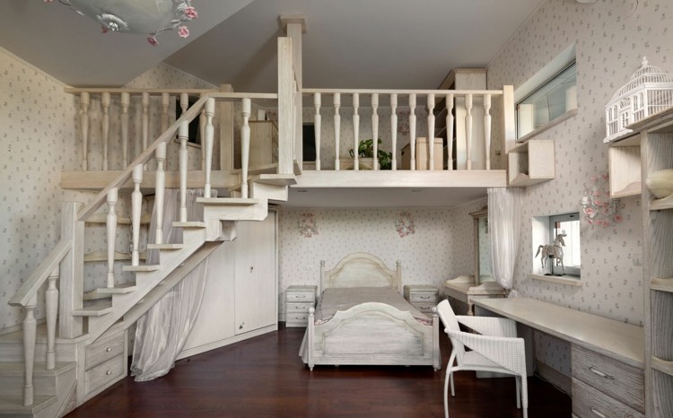 chambre-enfant-blanche-papier-peint-petit-lit-bureau-chaise-cage
