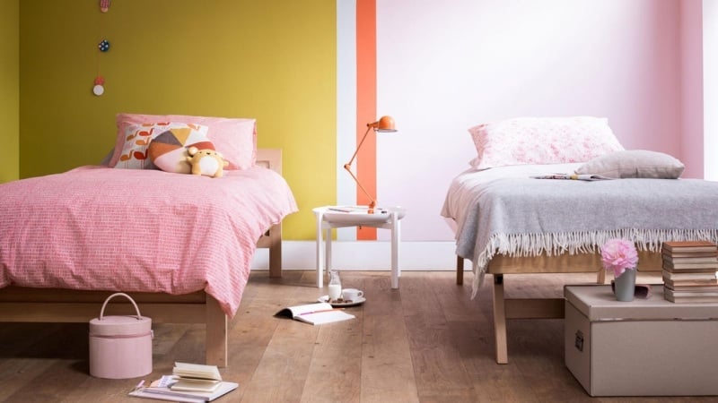 couleur-peinture-chambre-enfant-jaune-rose-effet-dégradé-rayures