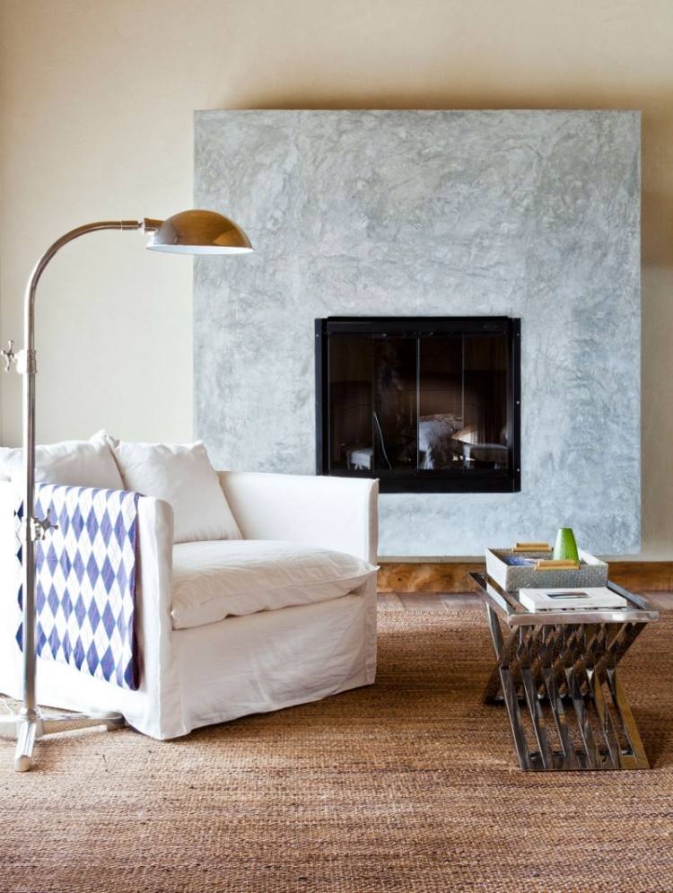 deco-vintage-meubles-lampe-sol-fauteuil-blanc-table-basse
