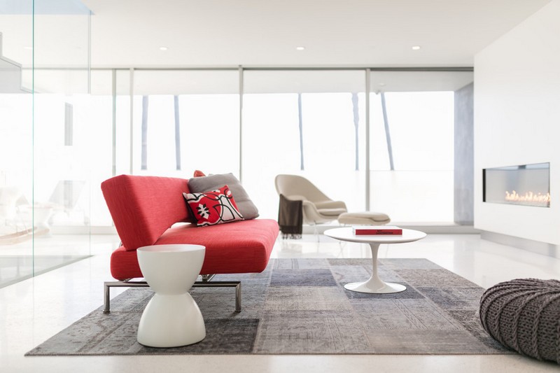 design-décoration-intérieur-canapé-rouge-table-blanche