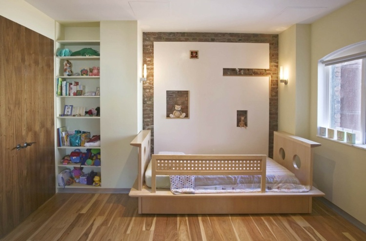 déco-murale-chambre-bébé-grand-lit-etageres-rangement-parquet-flottant