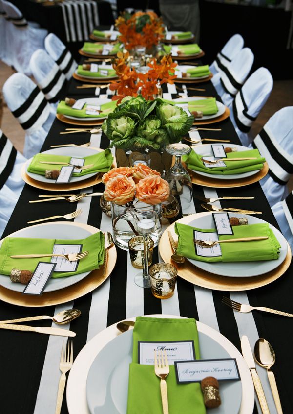 déco-table-garden-party-blanche-noire-verte-couverts-dorés