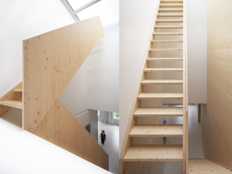 escalier en bois chêne blanchi murs-blancs-lambris-assorti