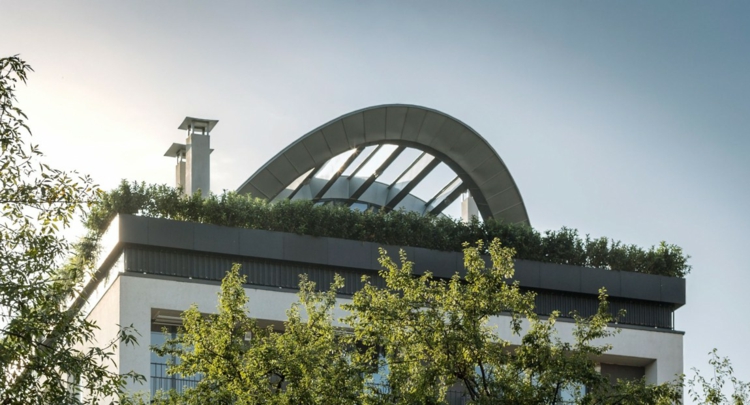 extérieur-toit-terrasse-loft-industriel-design-Sofia