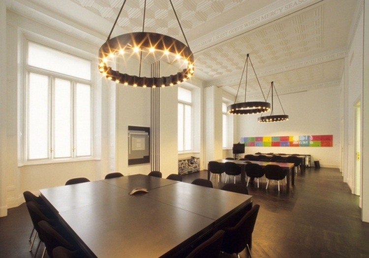 faux-plafond-idee-decoration-coin-repas-suspension