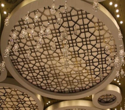 faux-plafond-idee-decoration-suspension-luxe
