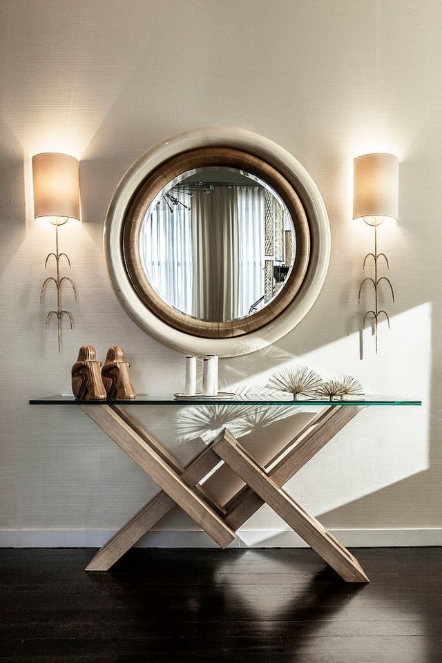 idee-luminaire-intérieur-table-rectangulaire-plateauverre-miroir-rond-appliques-murales