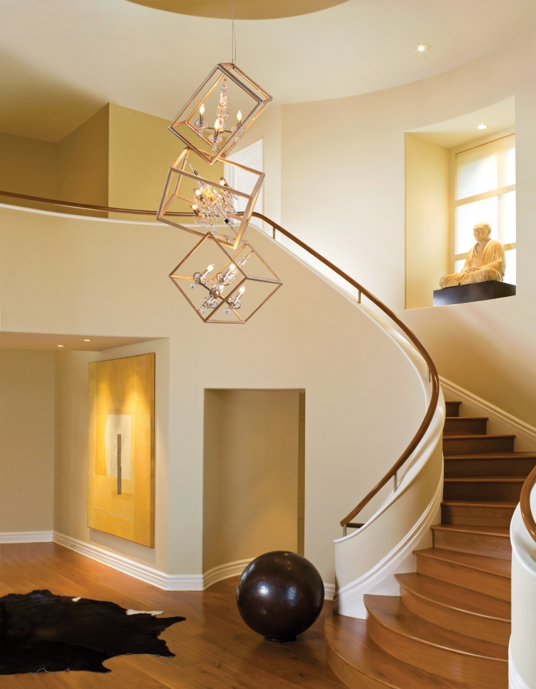 luminaire-interieur-suspension-escalier-boule-decorative
