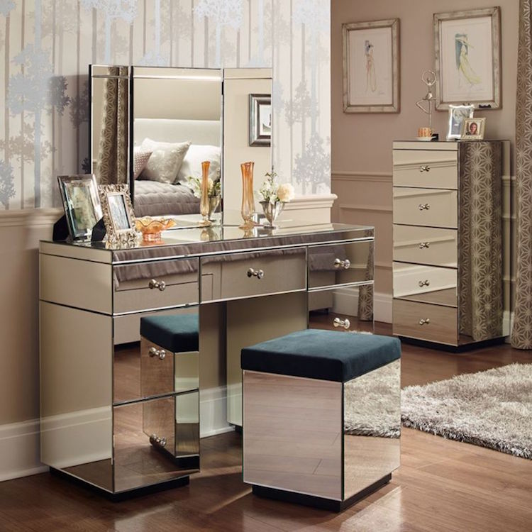 meuble-coiffeuse-design-moderne-surface-miroir