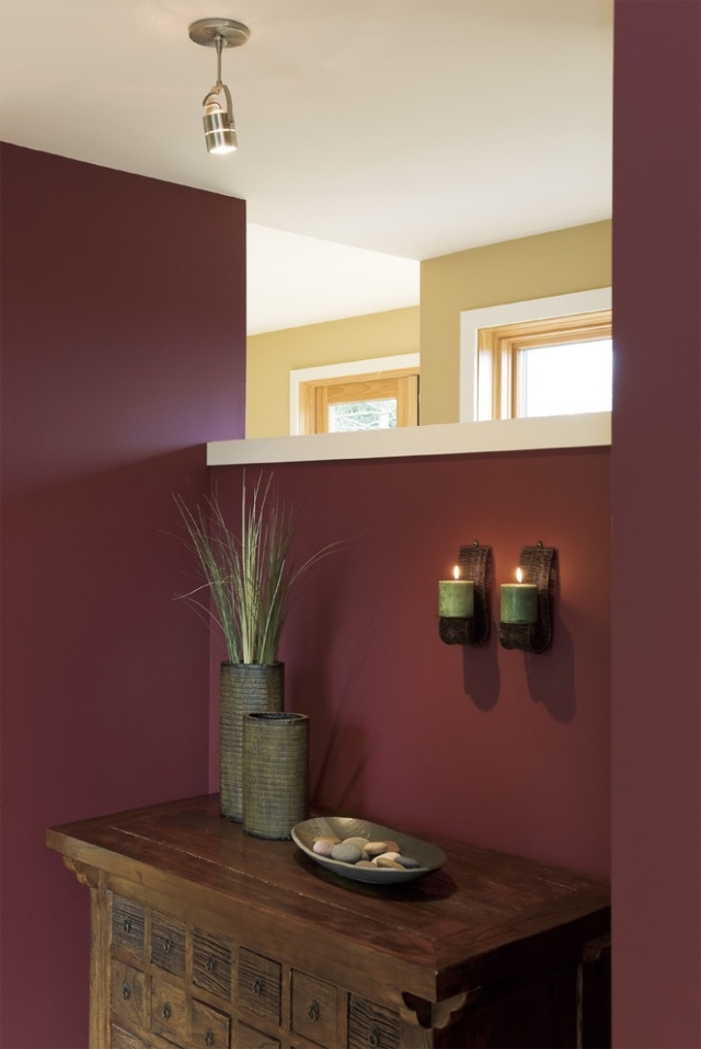 peinture-murale-couleur-or-marsala-armoire-rangement-bois-deco-interieur