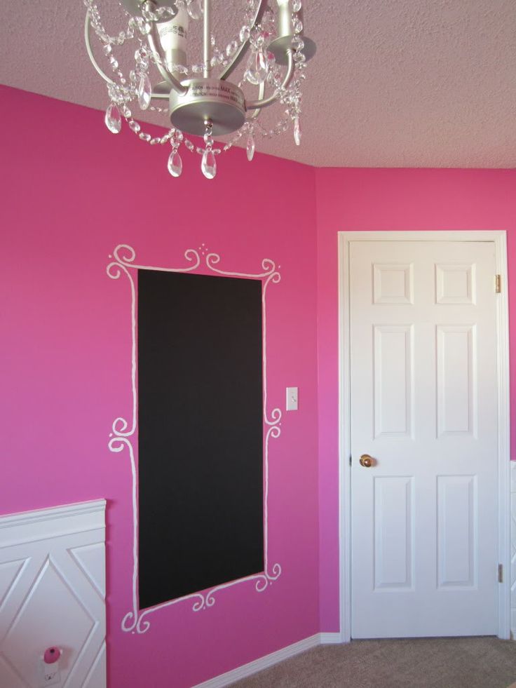 peinture-tableau-noir-chambre-petite-fille-peinture-murale-rose