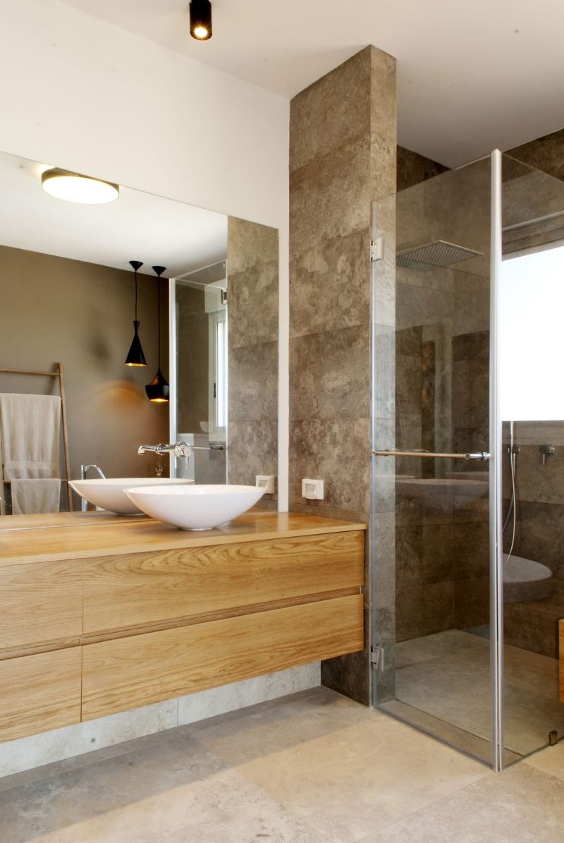 salle bains design armoires bois carrelage pierre naturelle