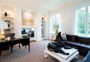 sculpture-moderne-deco-interieur-salon-canape-angle