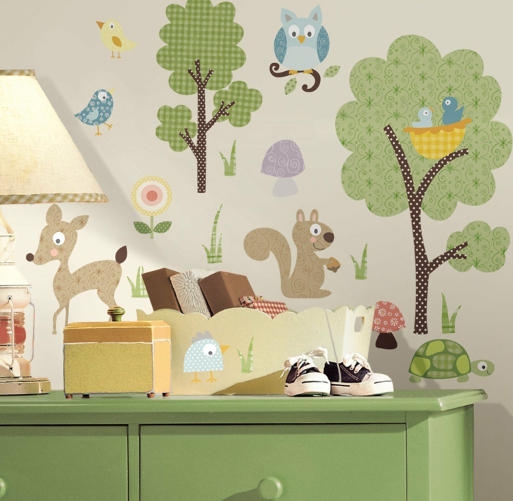 stickers arbres couronnes motifs animaux chambre enfant