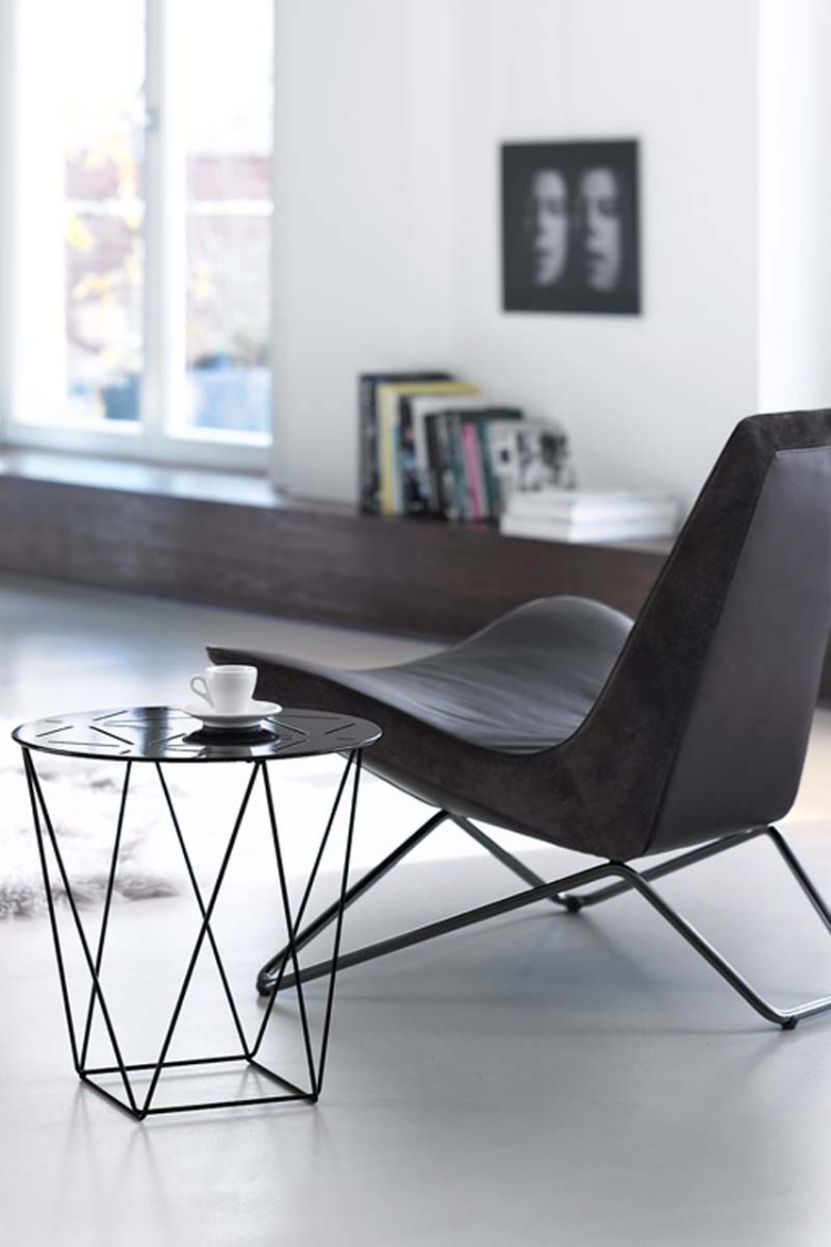 table-ronde design aluminium peint noir Walter Knoll Joco