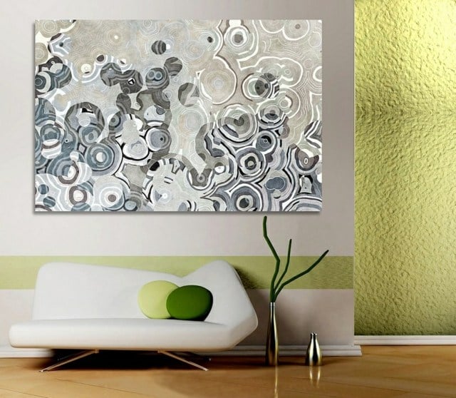 tableau-art-contemporain-motifs-circulaires-gris-canapé-moderne-blanc tableau art contemporain