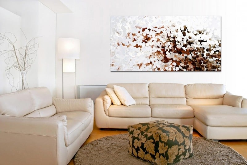 tableau-art-contemporain-pissenlits-canapés-cuir-beige-clair-tapis-rond-marron tableau art contemporain