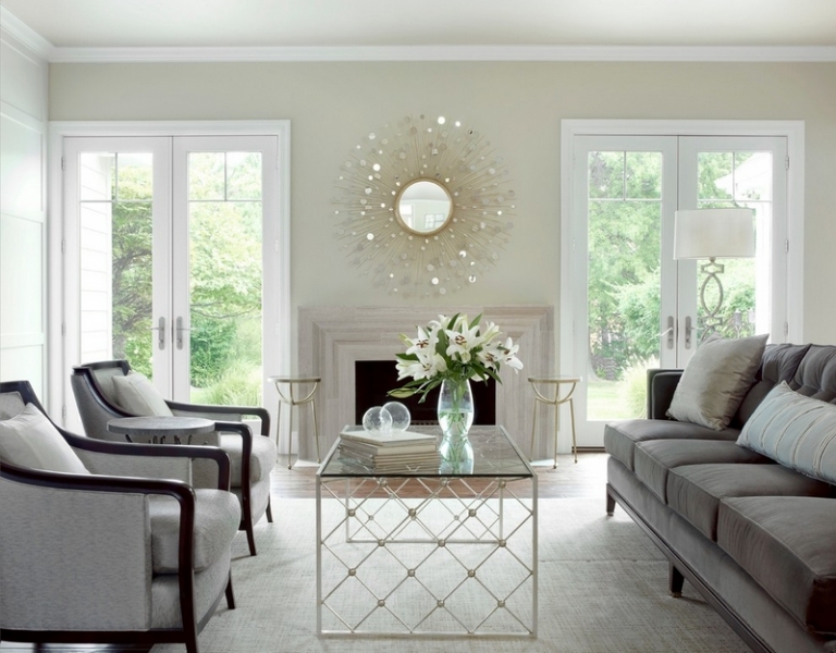 tendance-design-intérieur-canapé-fauteuils-gris-perle-miroir-soleil