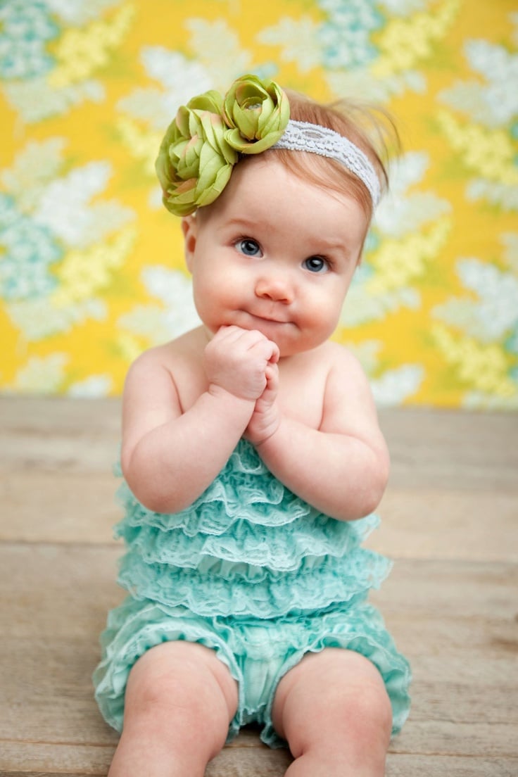 vêtements-bébé-fille-barboteuse-dentelle-turquoise-bandeau-fleur-verte