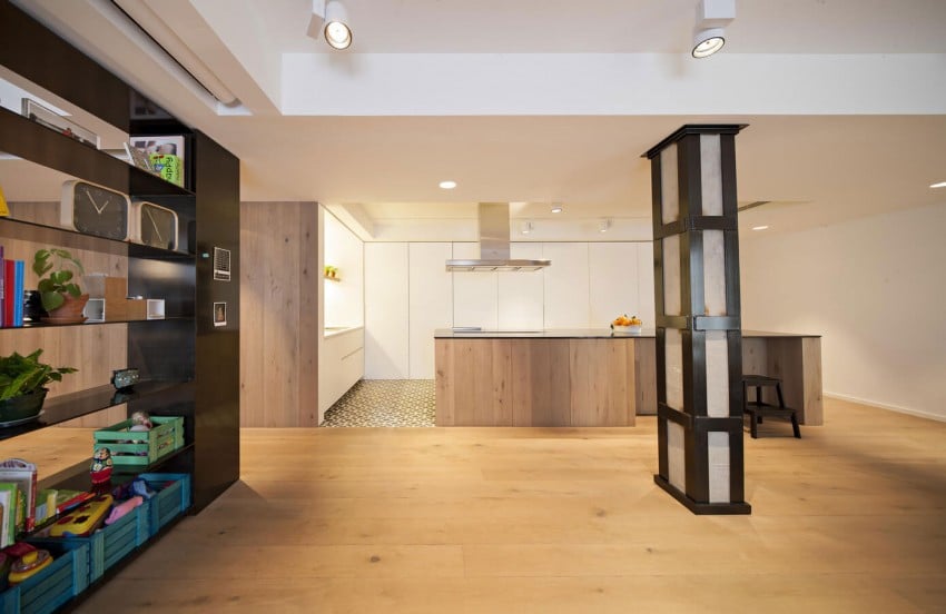 amenagement-petit-espace-meuble-rangement-étagères-cuisine-façade-armoires-blanc-bois aménagement petit espace