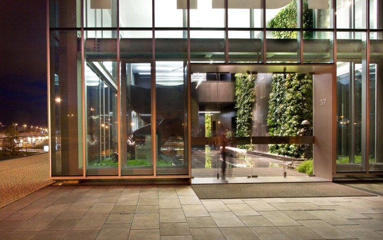 architecture extérieure moderne mur végétal intérieur-écolo
