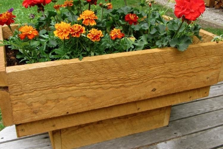 Bac à fleurs en bois à faire soimême 52 bacs à fleurs DIY pour s — free download