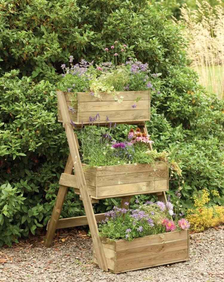 bac-fleurs-bois-DIY-trois-niveaux-flleurs-jardin-vertical bac à fleurs en bois