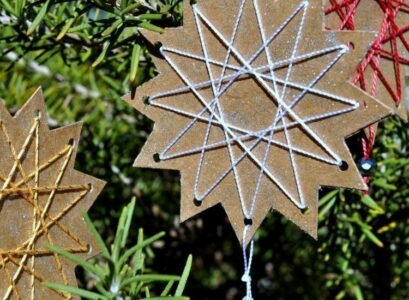 bricolage-noel-papier-toile-sapin-ficelle